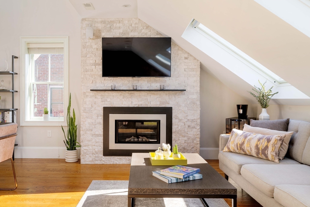 462 Shawmut, South End