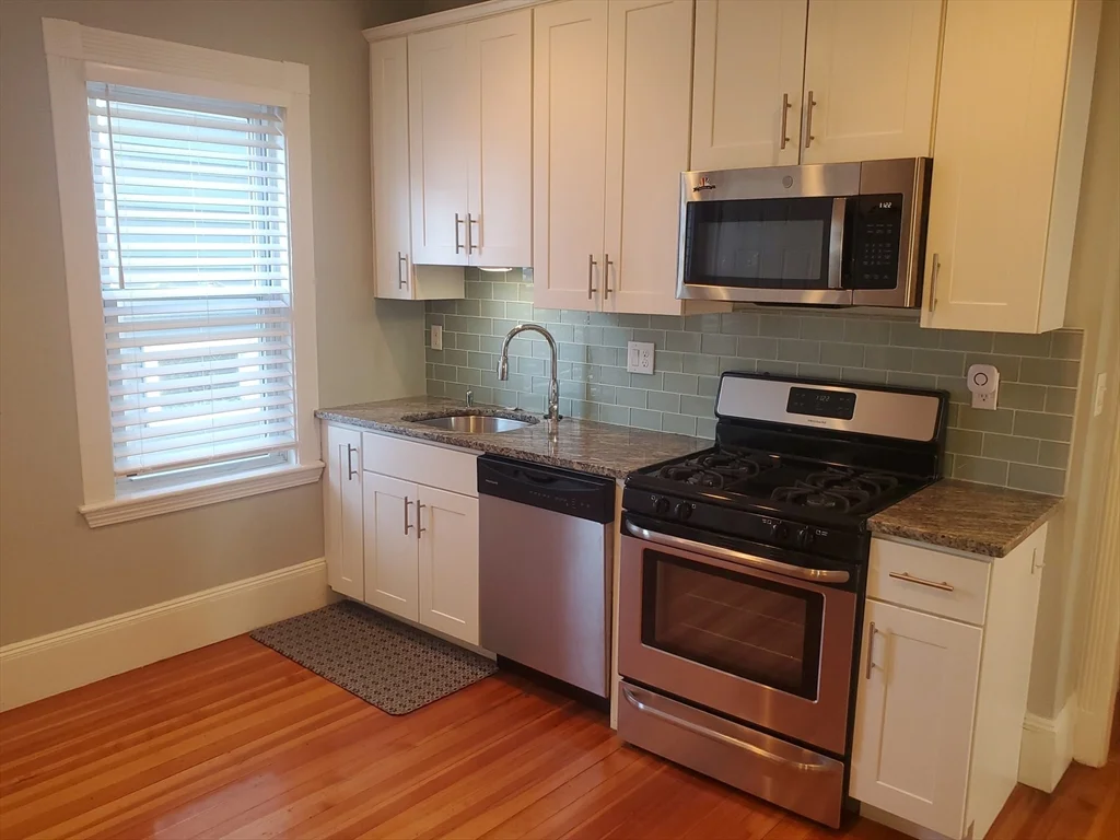 14 N Munroe Ter, Dorchester