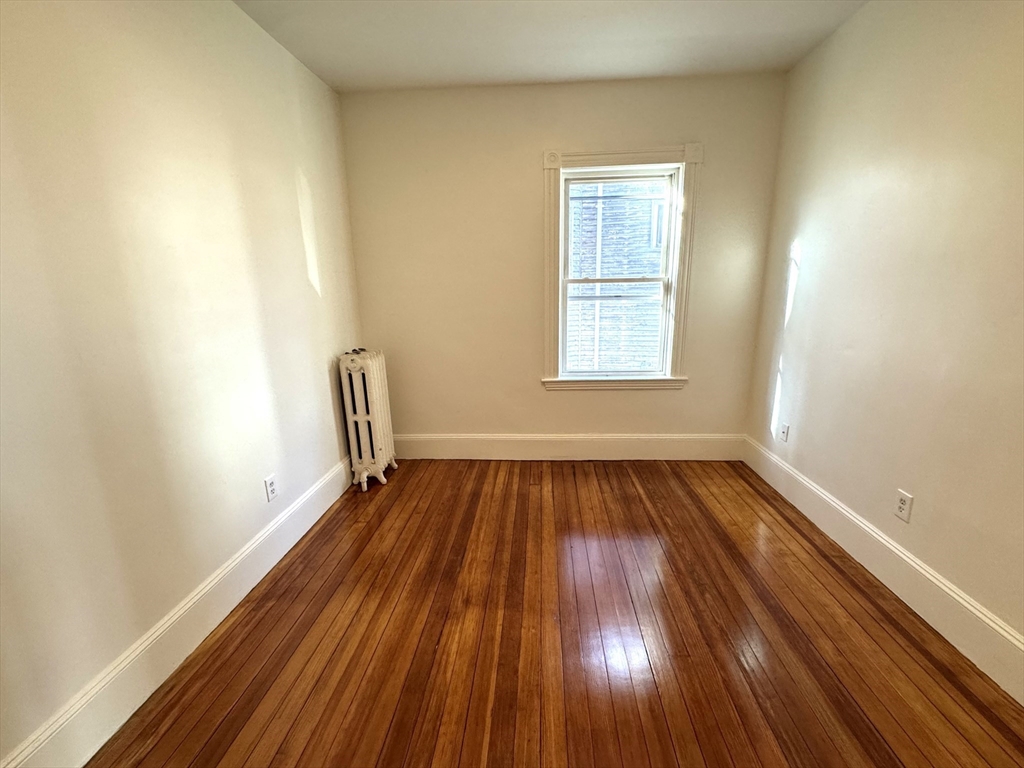 11 East Milton Rd, Brookline