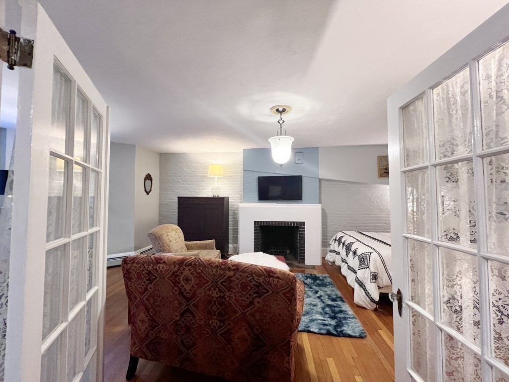 86 Commonwealth Ave, Back Bay