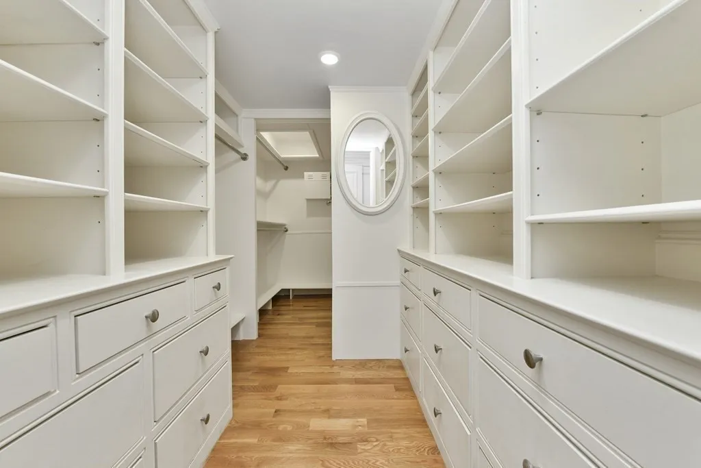 447 Beacon St, Back Bay