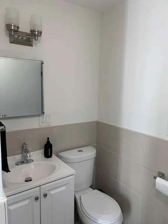 15 Sycamore Rd, Montrose