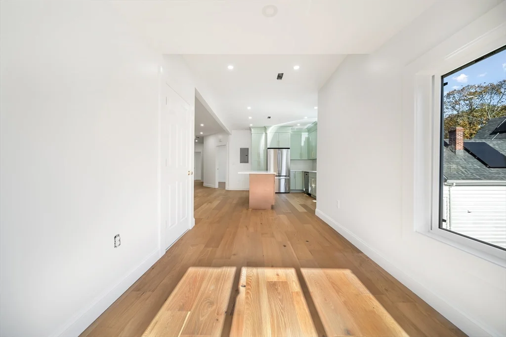 11 Knollin St, Malden