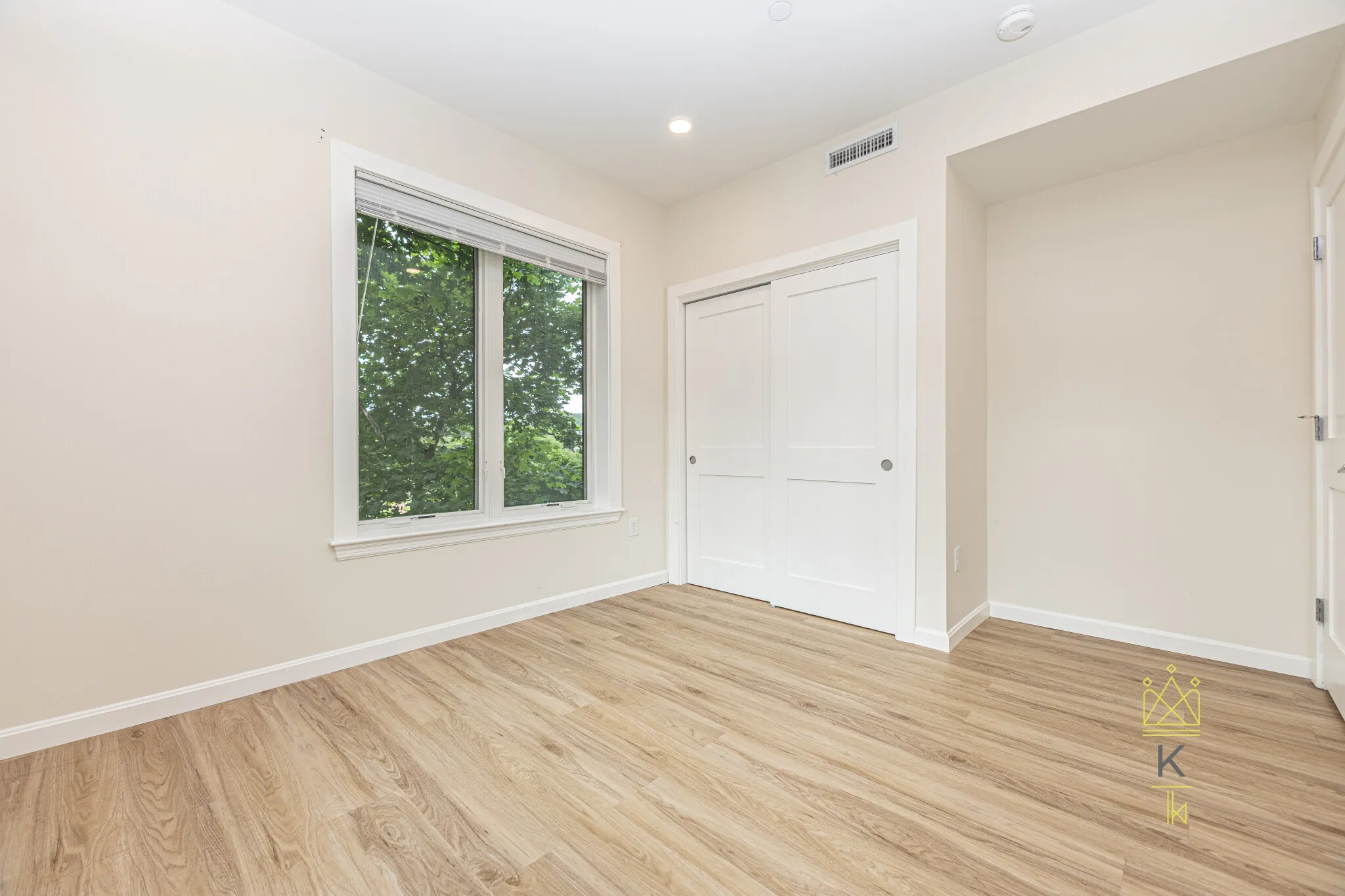 458 Washington St, Brighton