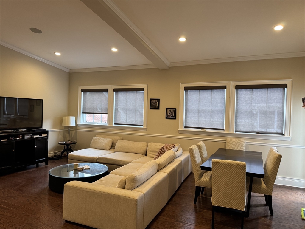 616 East Fourth, South Boston