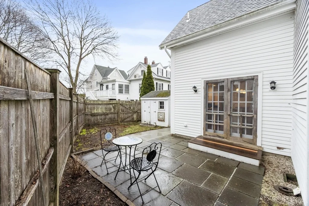54-R Broadway, Rockport