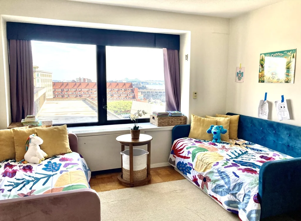 65 East India Row, Waterfront