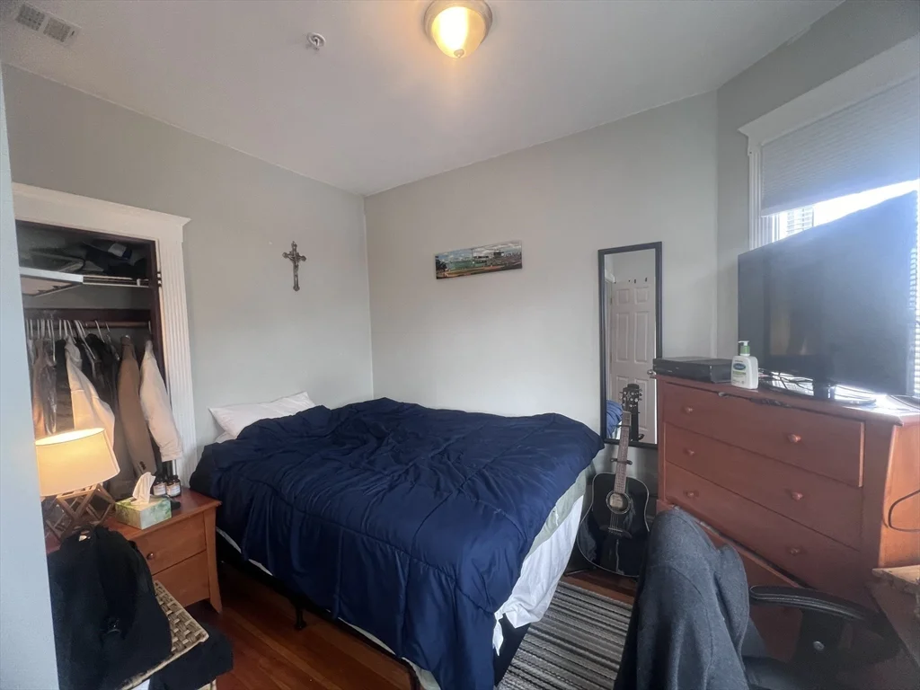 247 L St, South Boston