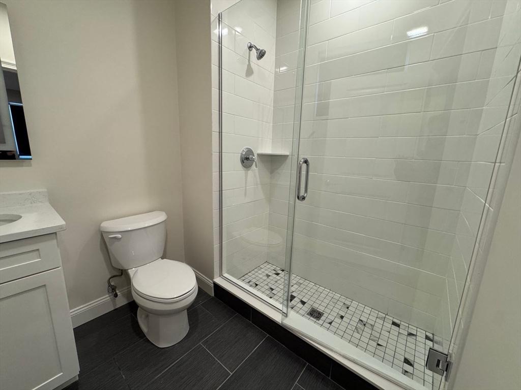 1473 N Shore Rd, Revere