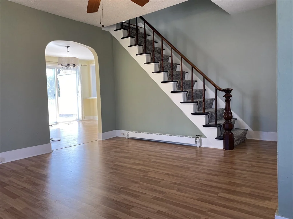 74 Moore Ave, Warren