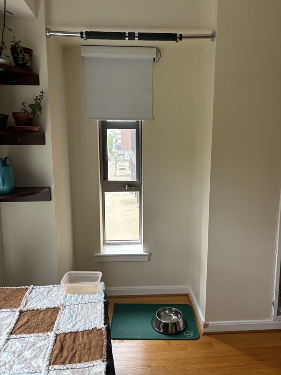 931 Massachusetts Ave, Mid-Cambridge