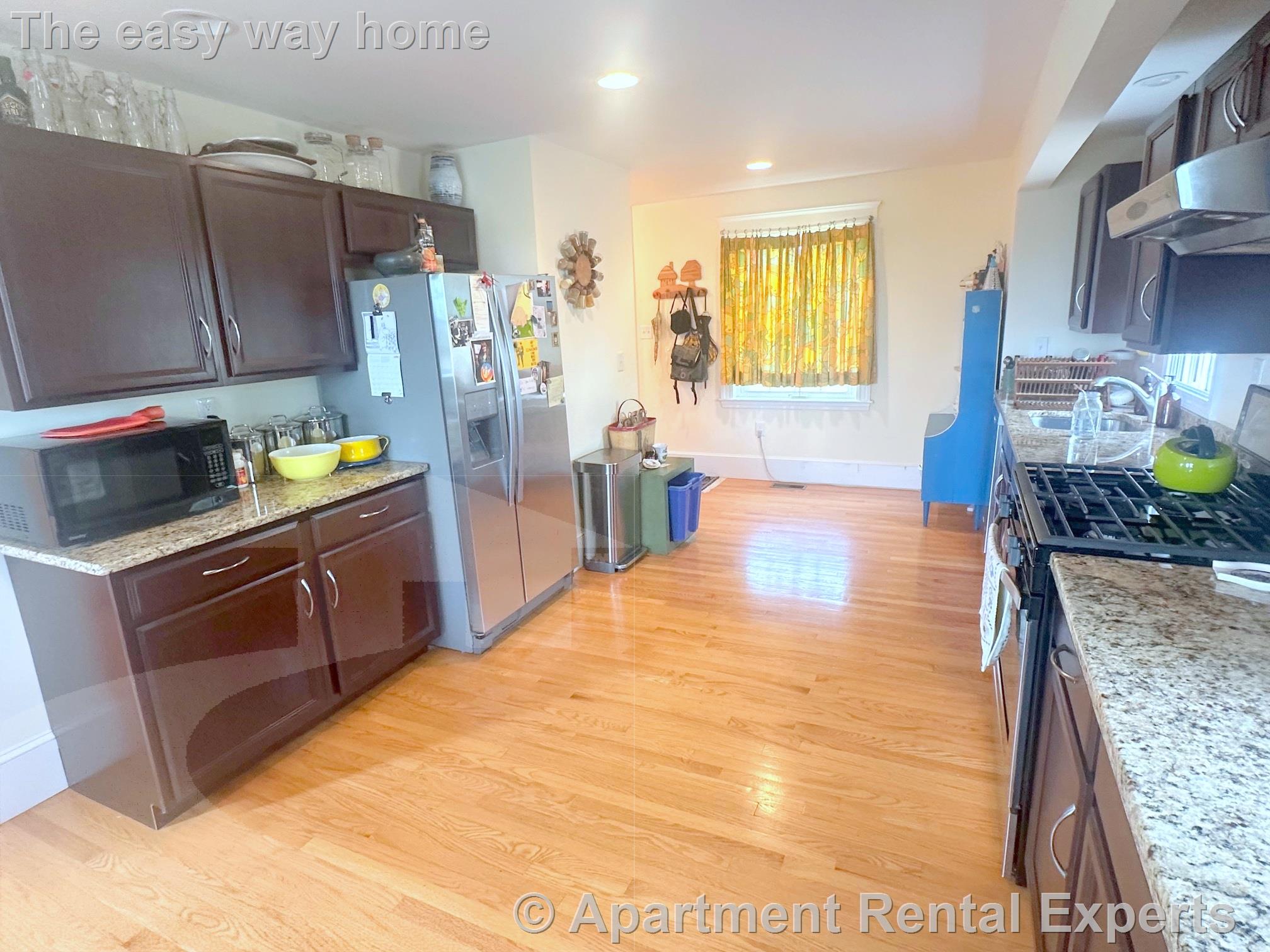 86 Coolidge Rd, Arlington Heights