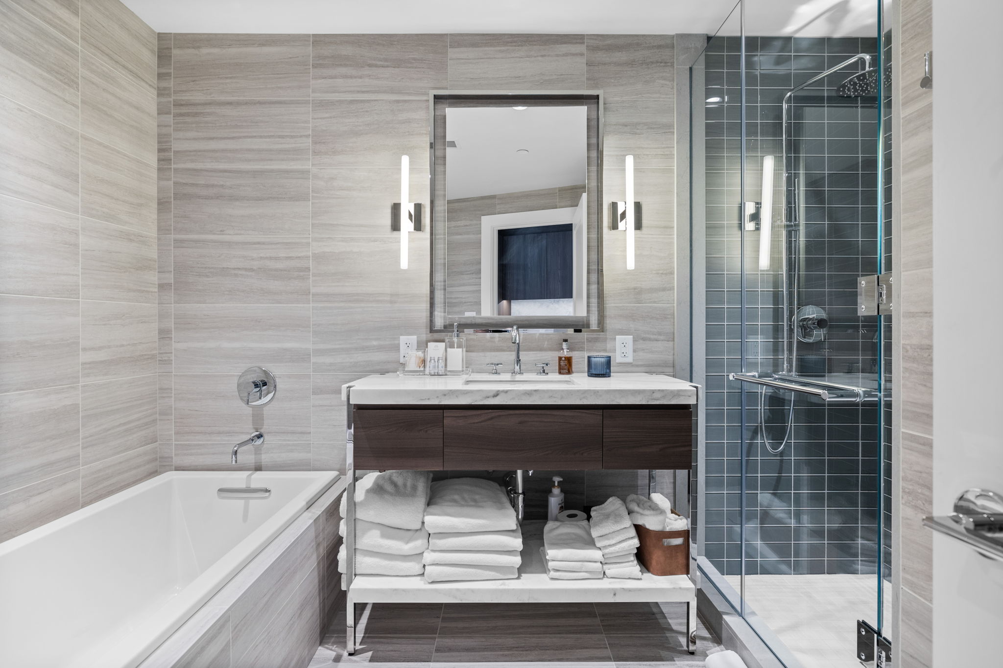 430 Stuart St, Back Bay