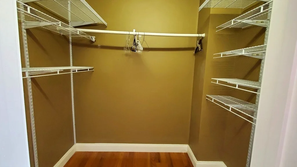 59 Carlisle St, Quincy