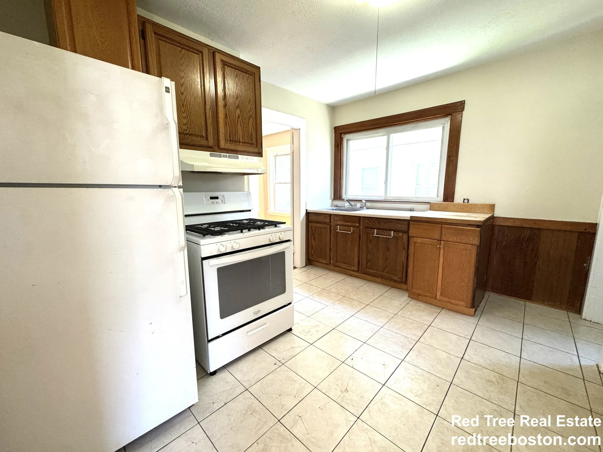 20 Hunnewell Ave, Oak Square