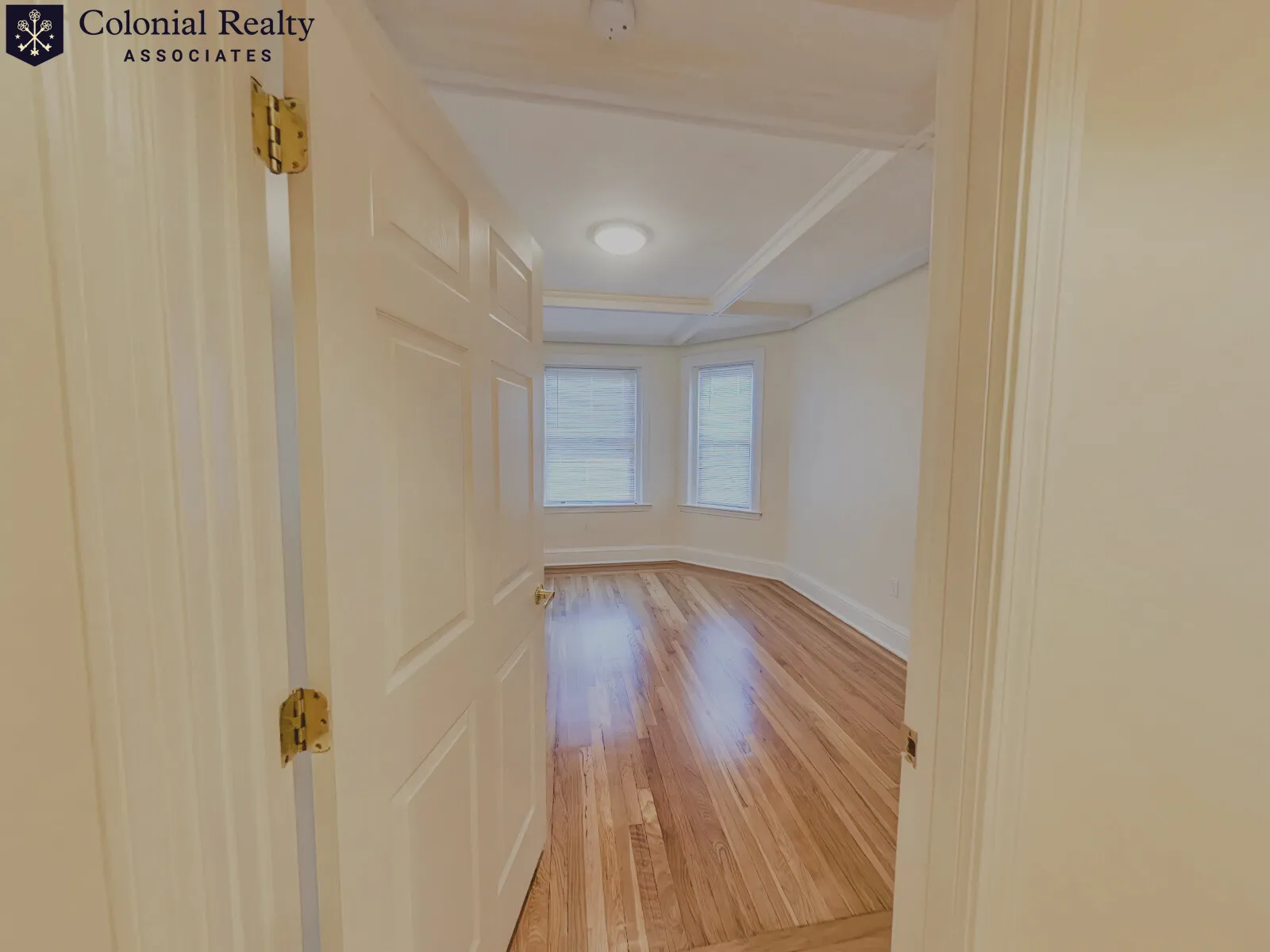 77 Thatcher St, North Brookline