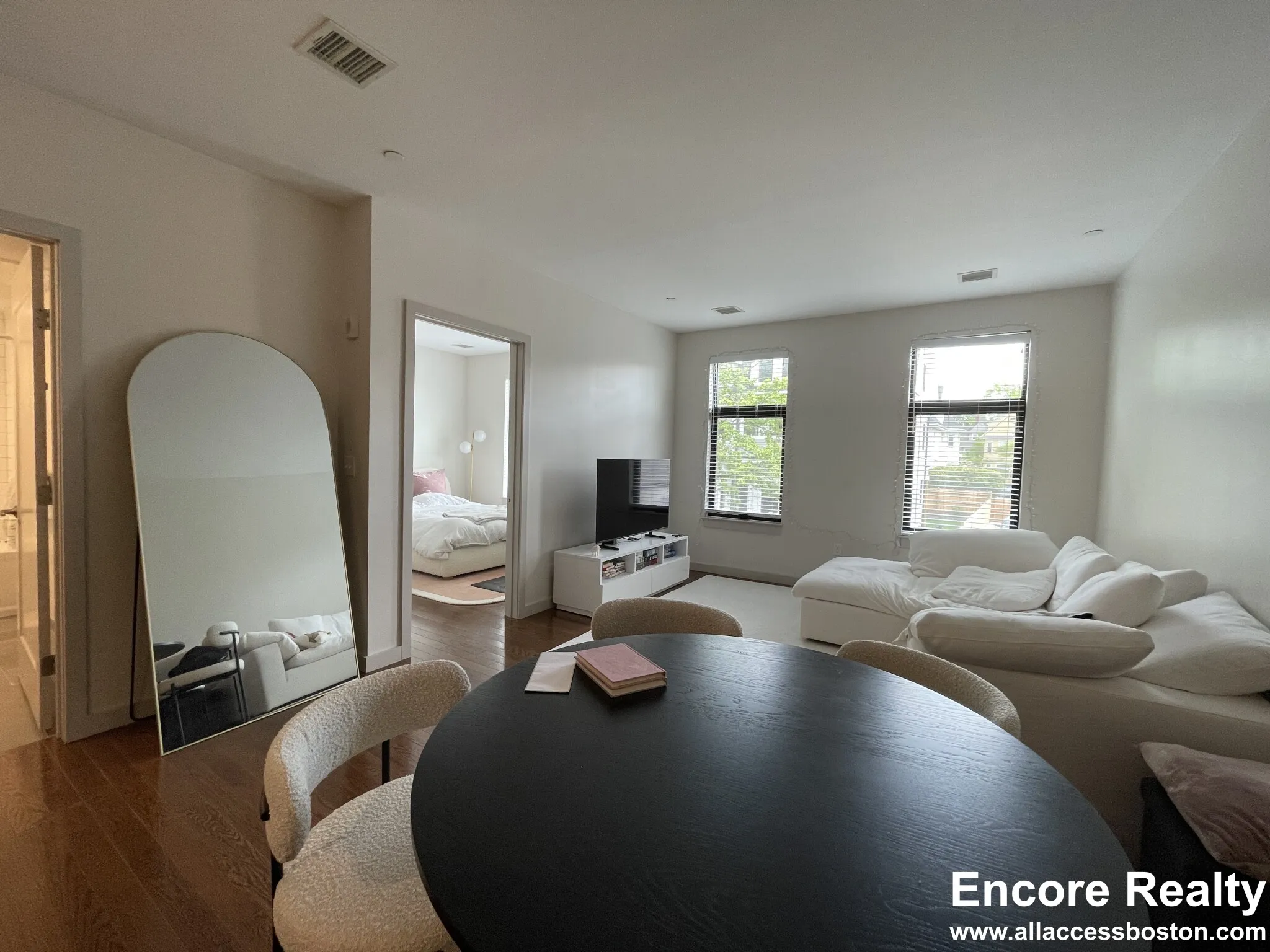 455 Harvard St, North Brookline