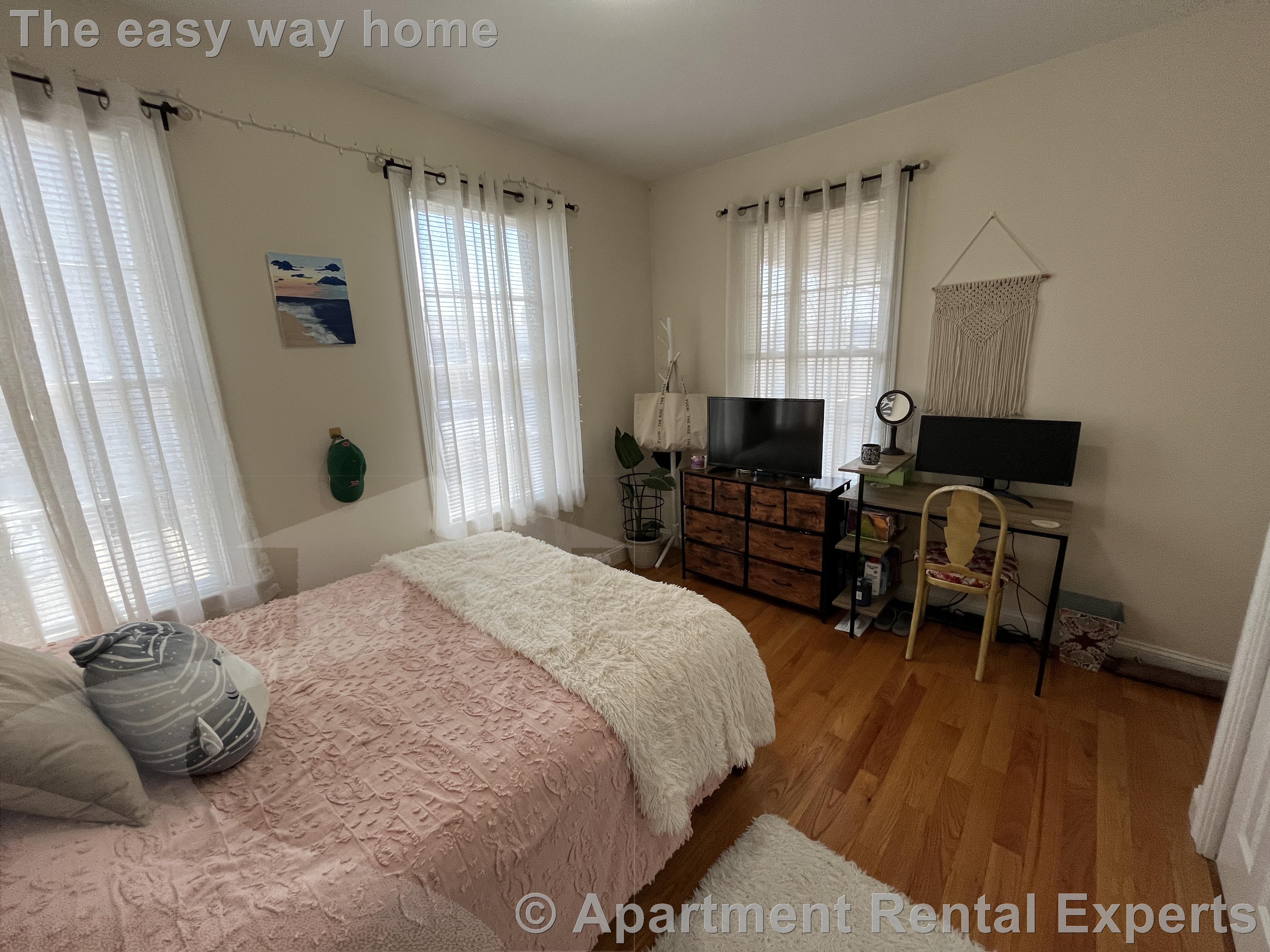 14 Flint St, East Somerville