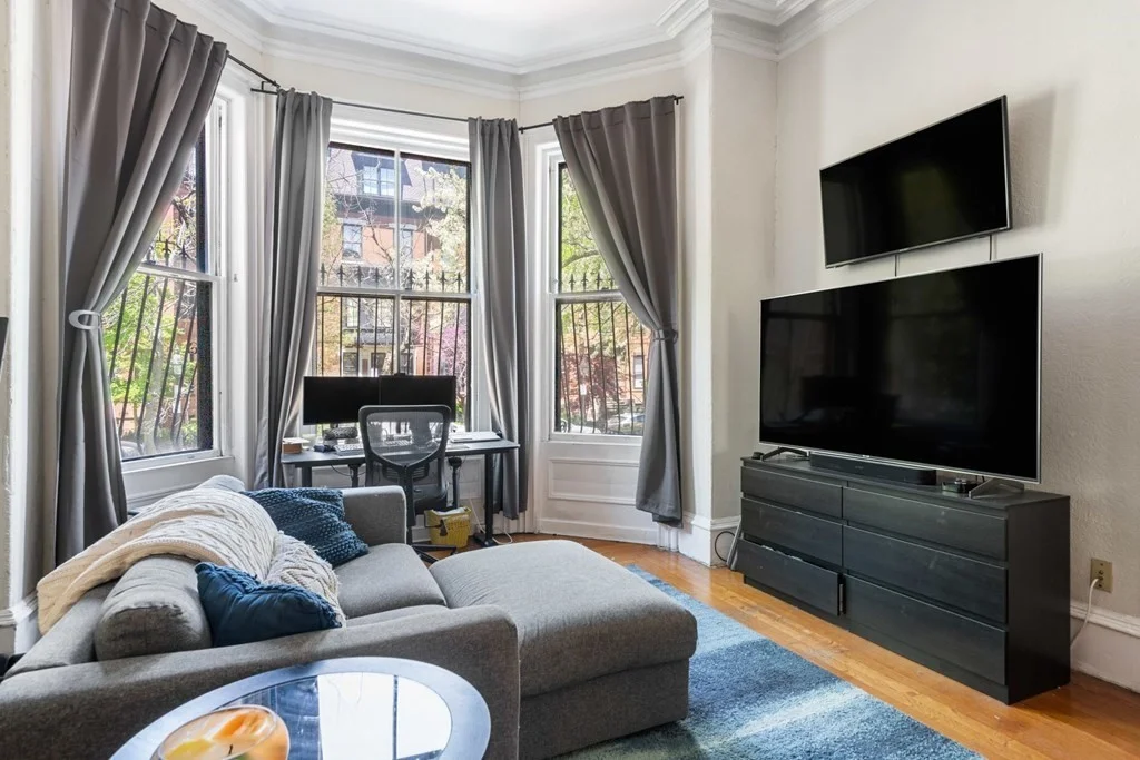 296 Marlborough St, Back Bay