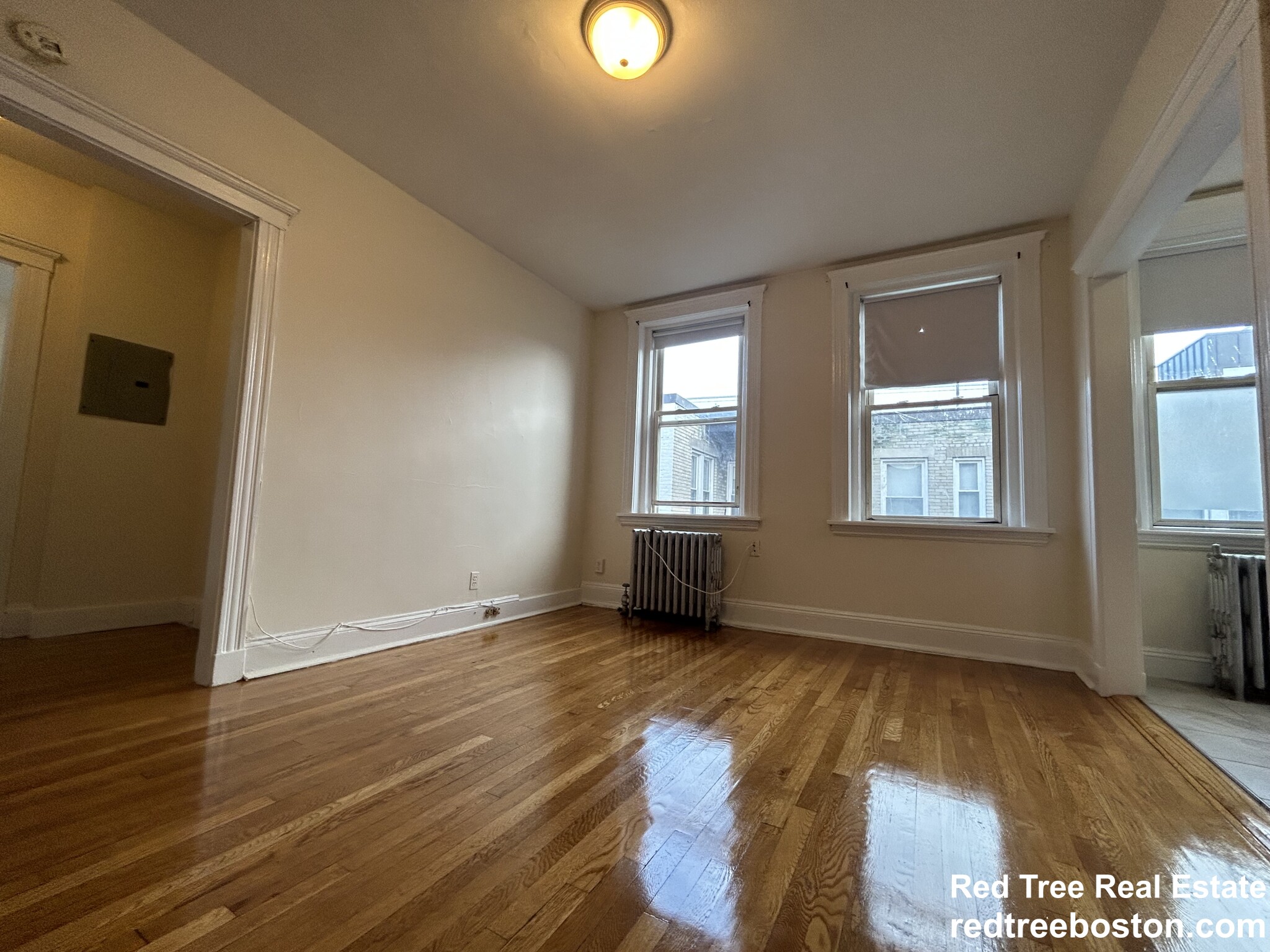 131 Washington St, Brighton