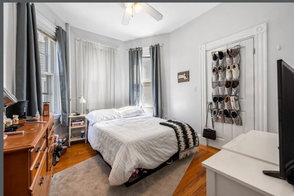 866 E 5th St, South Boston