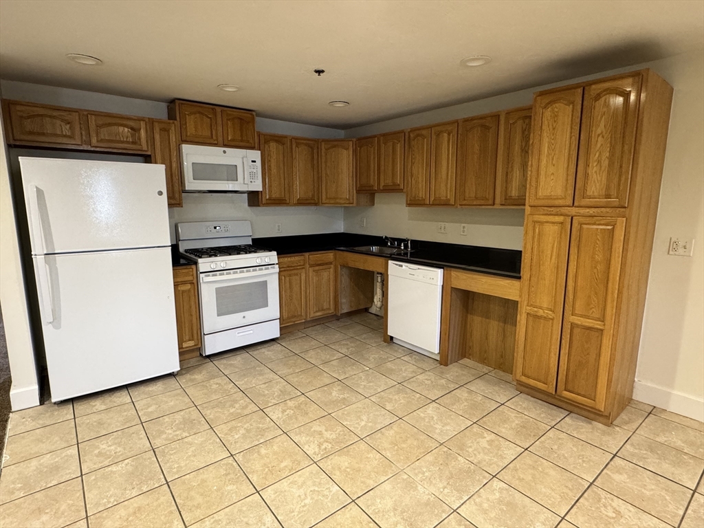 12 Crane St, Southbridge