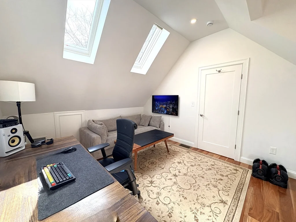 32 Salisbury Rd, Newton