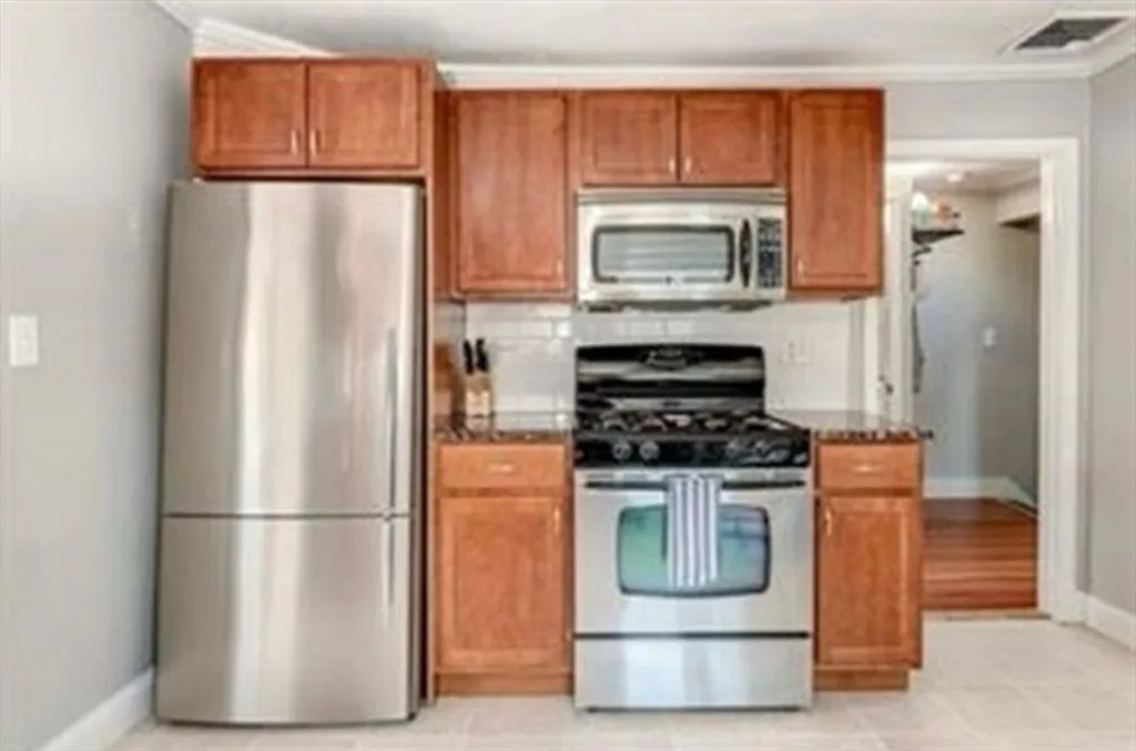 9 P St, South Boston