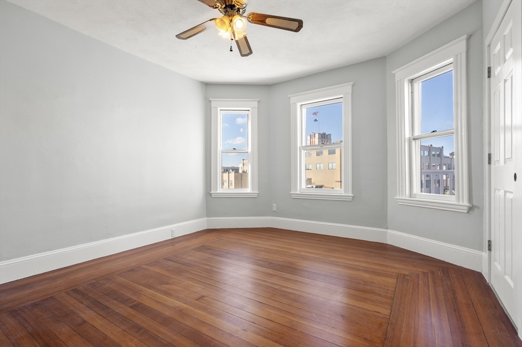 811 Somerville Ave, North Cambridge