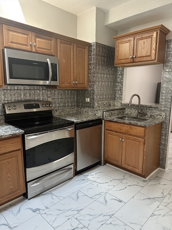 65 Manchester, Brockton