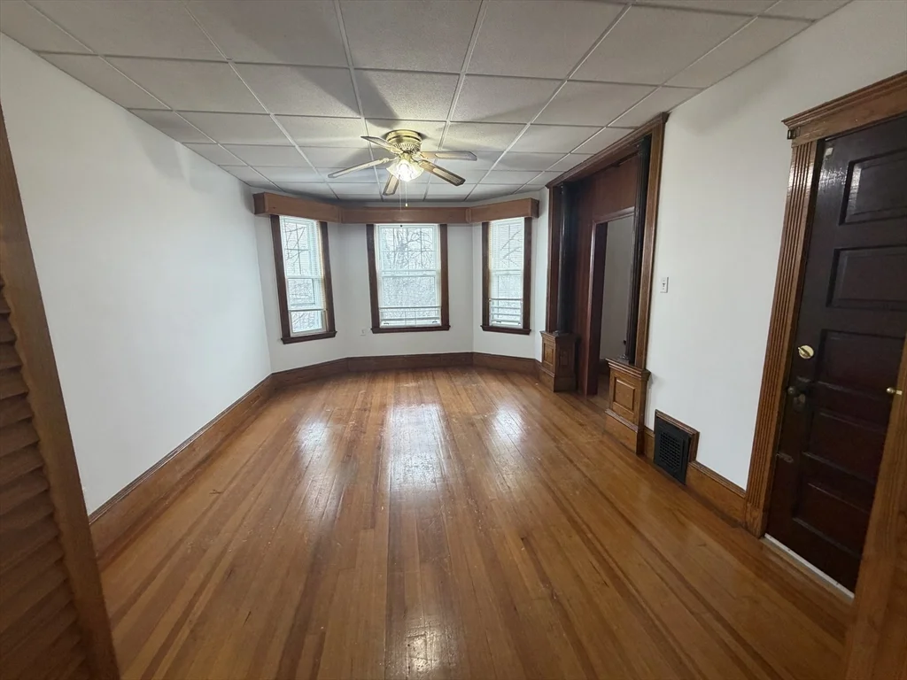 1114 Bennington St, East Boston