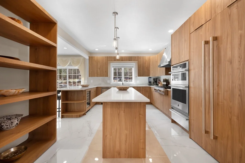 60 Shufelt Rd, South Walpole