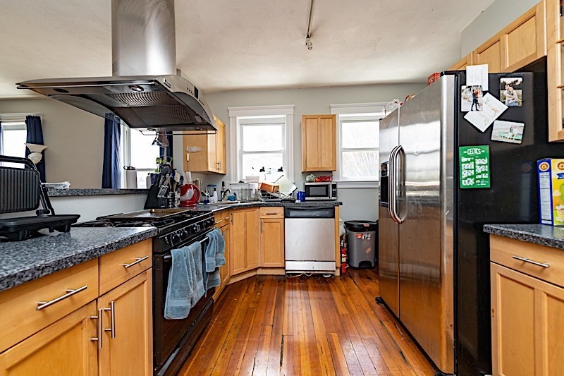 6 Belmont St, Somerville