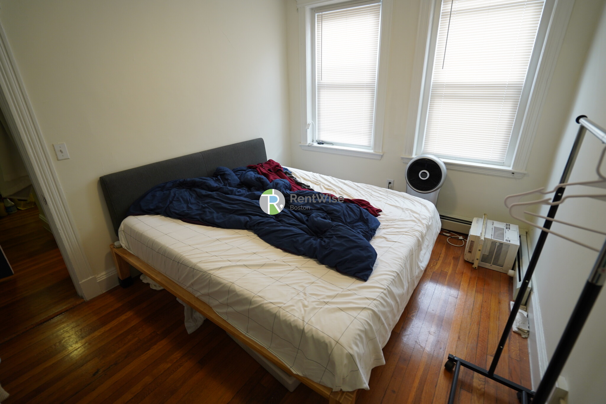 82 Brainerd Rd, Allston