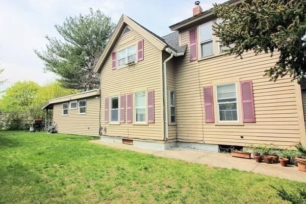 111 Lakewood St, Worcester