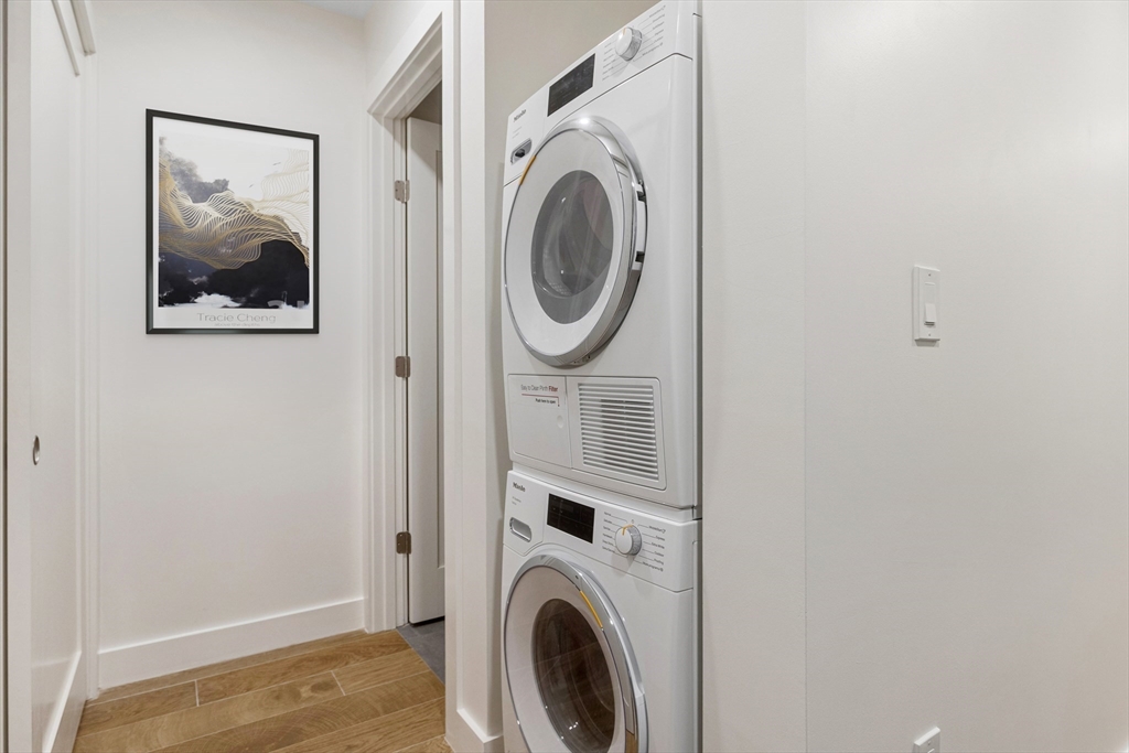 213 Harvard, The Port