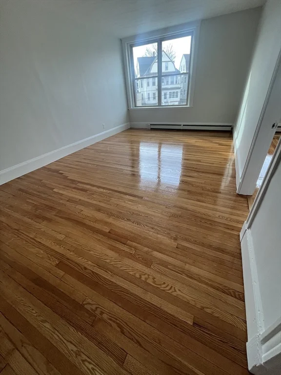 108 Bristol Rd, Somerville