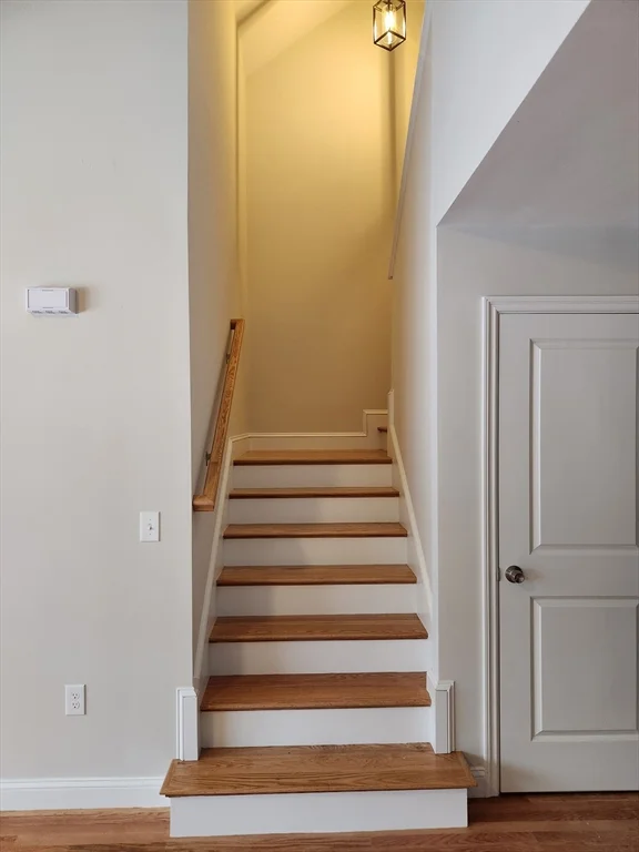 32 Four Seasons Dr, Hampstead