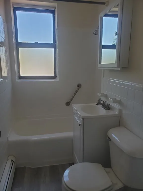 9 Victory Rd, Dorchester