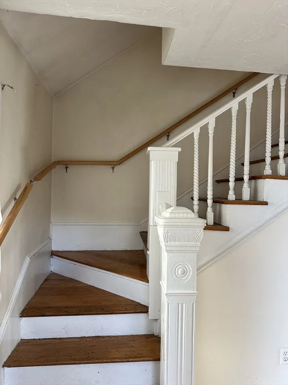 18 Maple Ave, Scituate