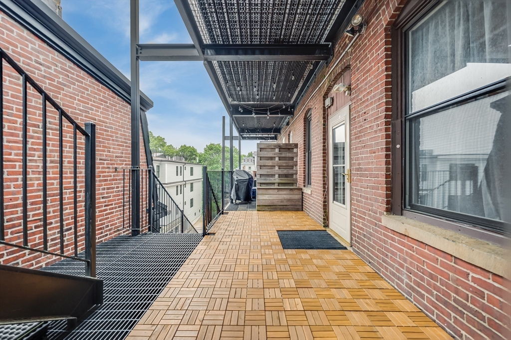 805 E 4th St, South Boston