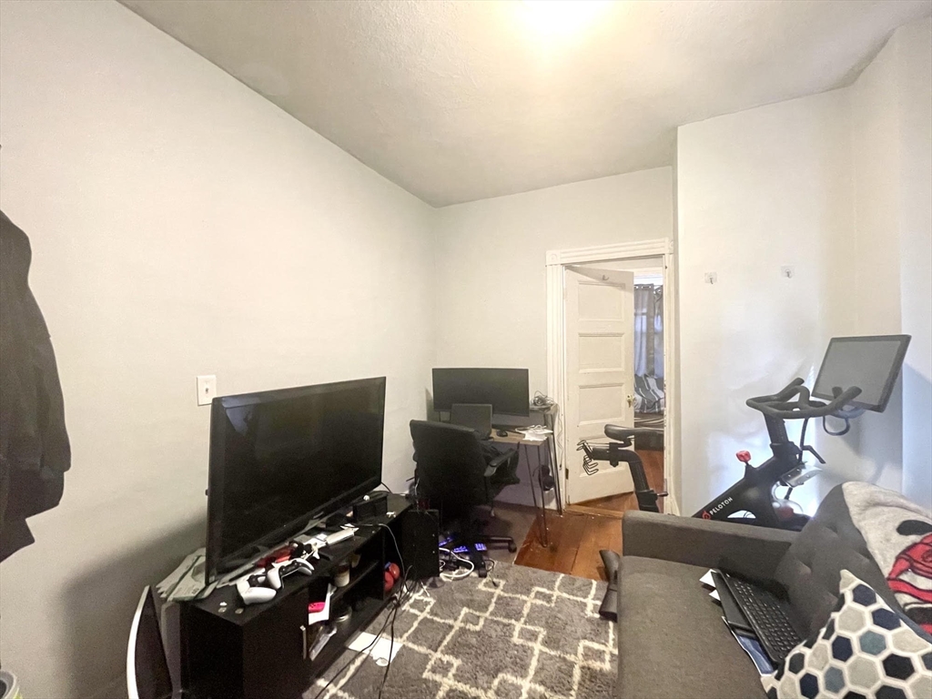 13 Perry St, Central Village