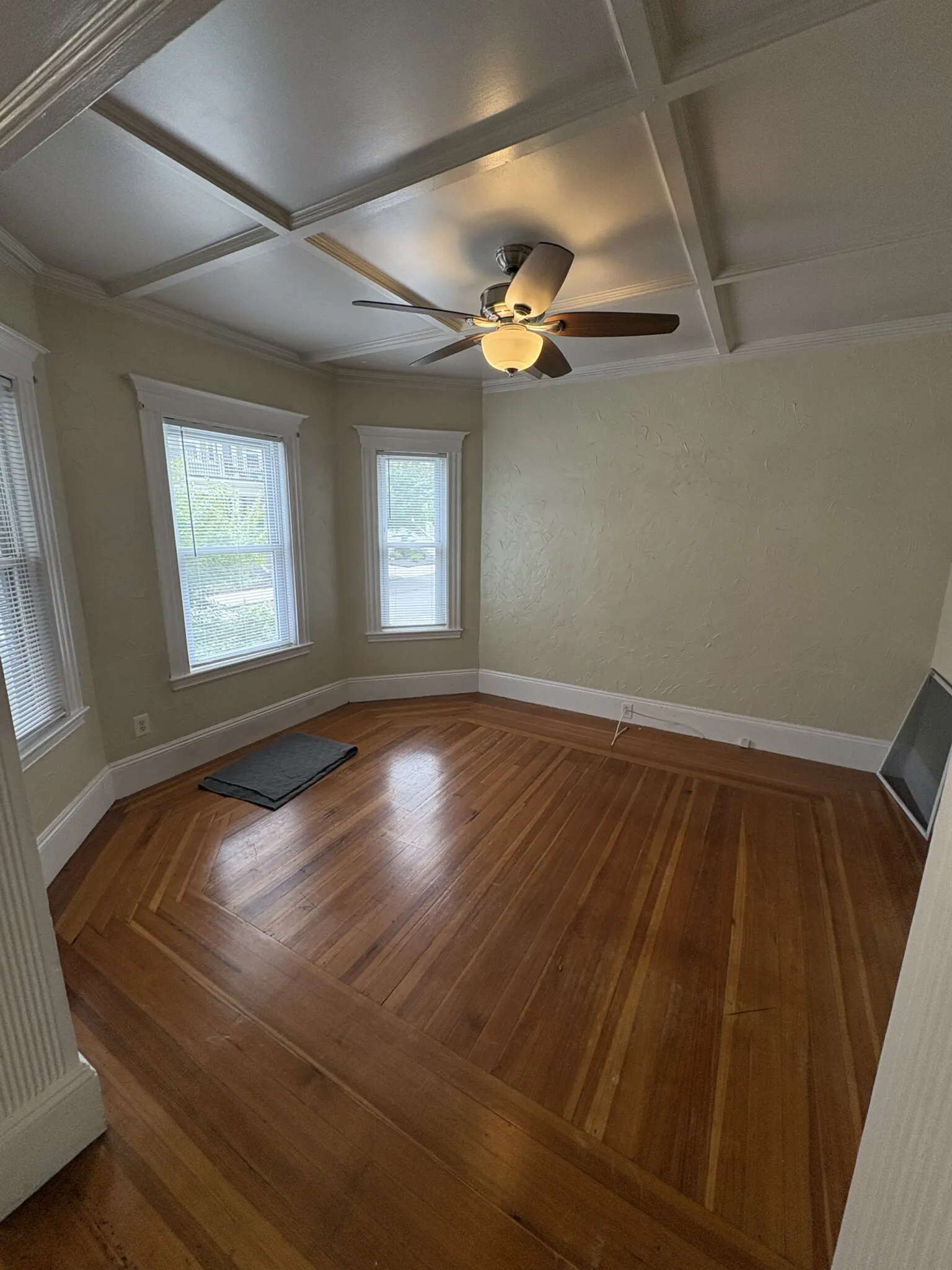 50 Bromfield Rd, Tufts