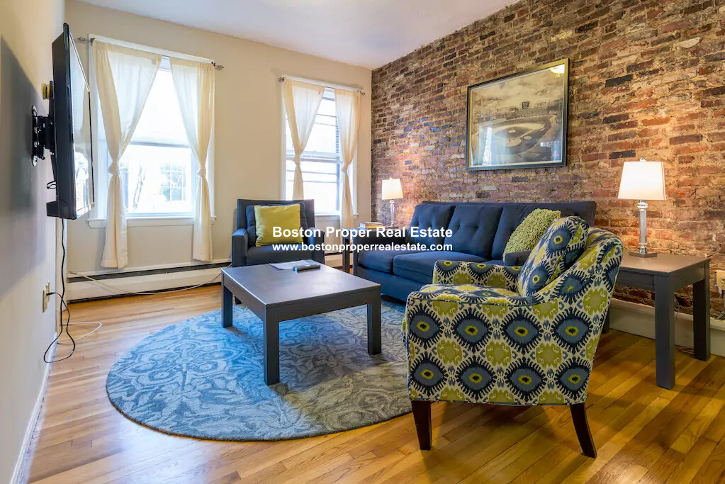 15 Garden St, Beacon Hill