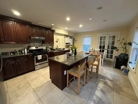 27 Essex St, The Port