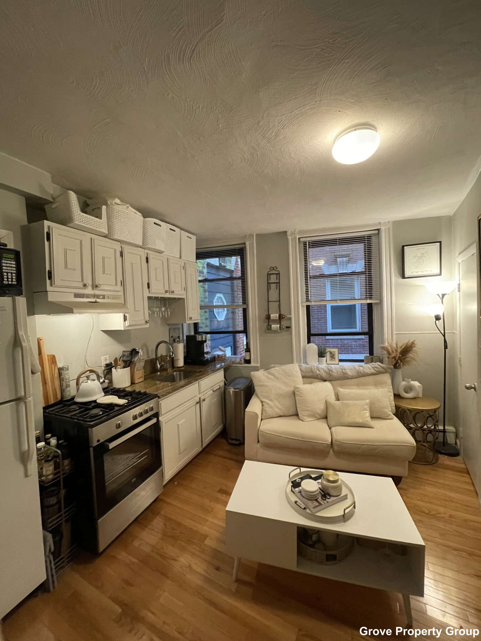 2 Holden Ct, North End