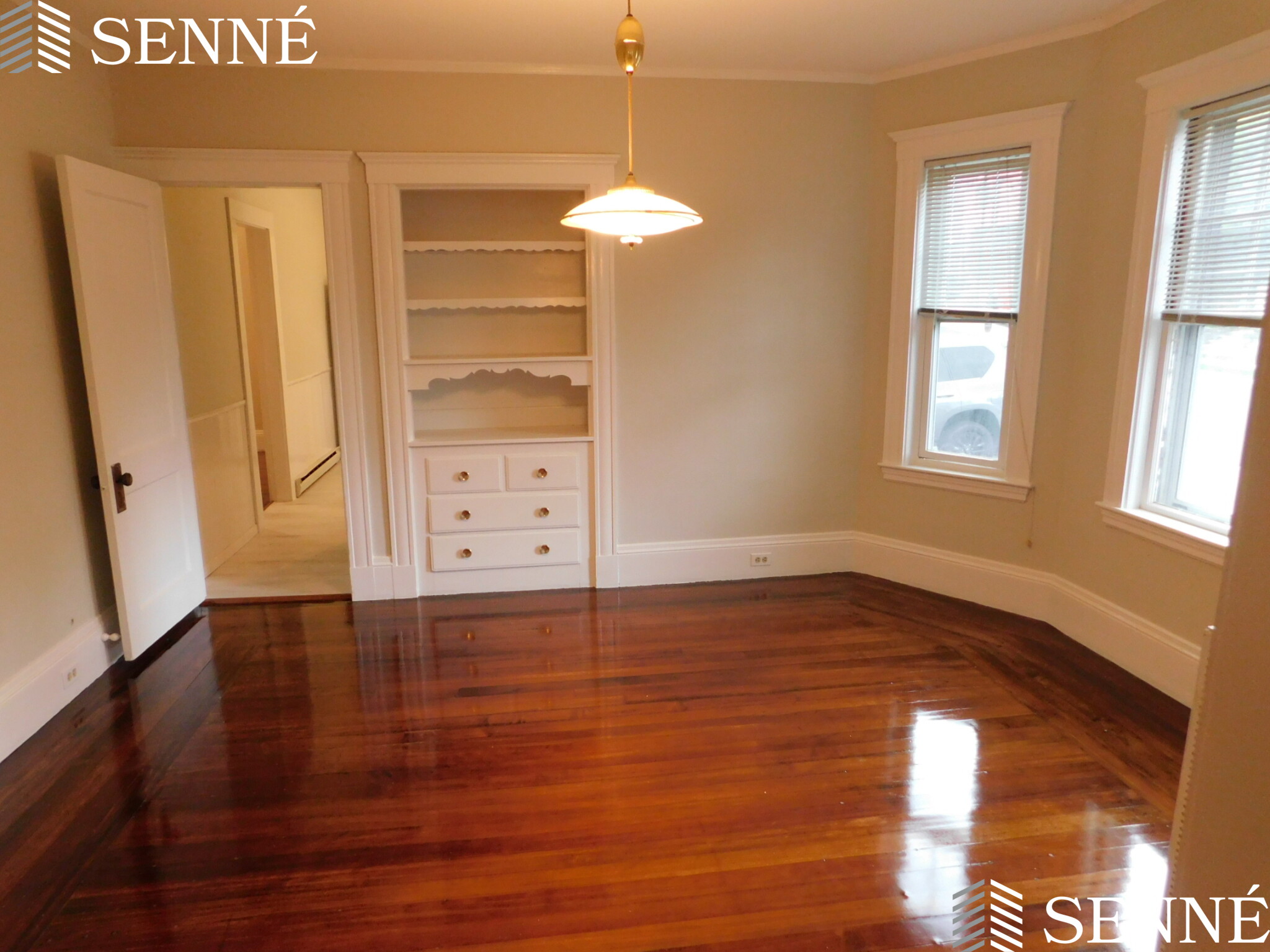 104 Lexington St, Watertown