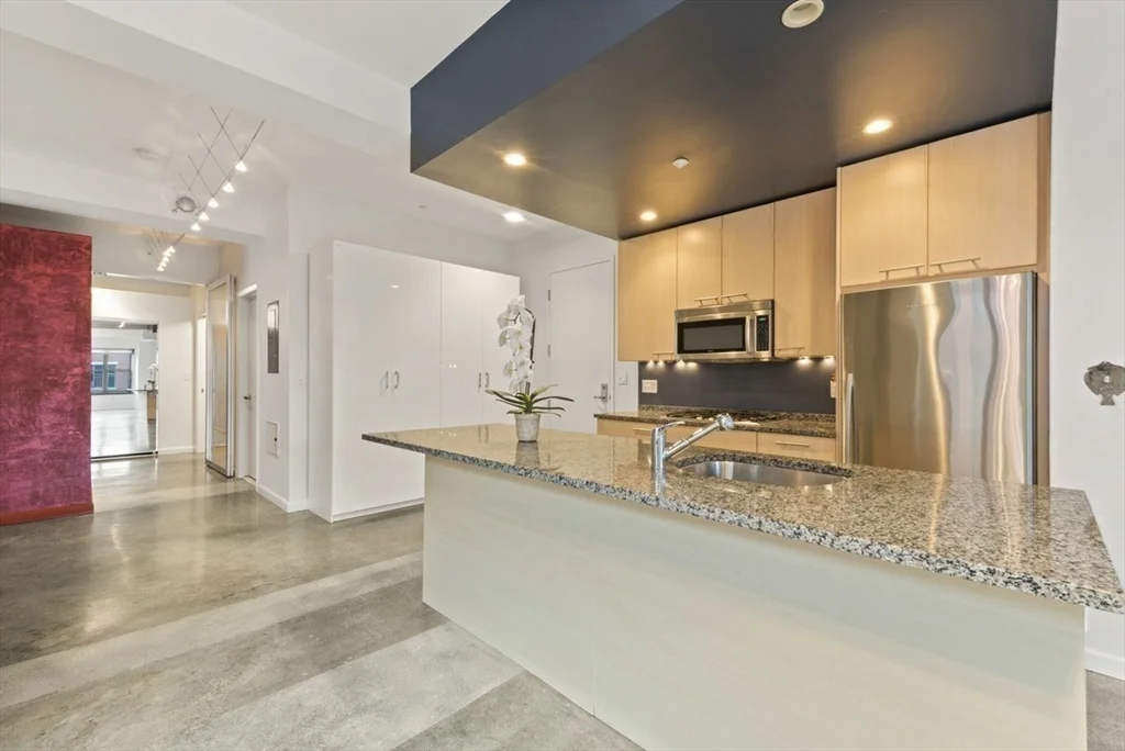 1166 Washington St, South End