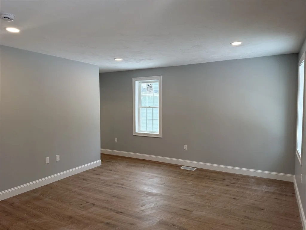 25 Kashmir's Way, Middleboro