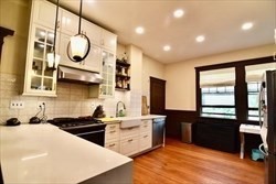 28 Brookledge, Dorchester